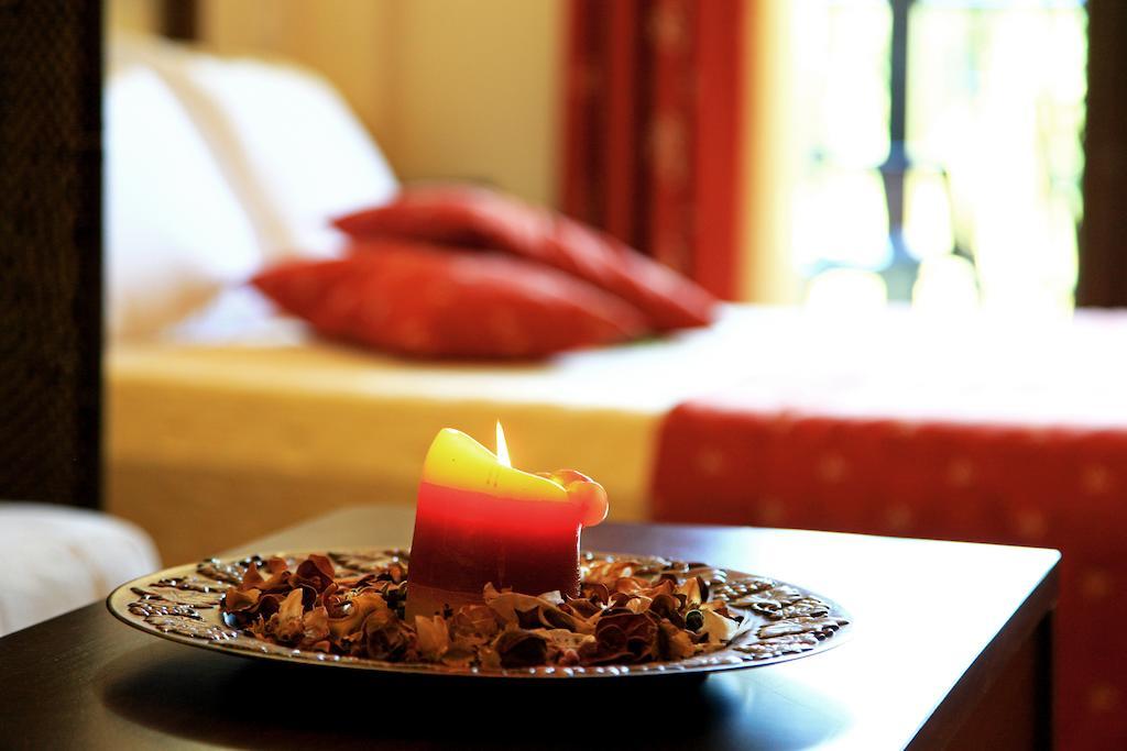 Dionysus Apartments & Suites イエリソス 部屋 写真
